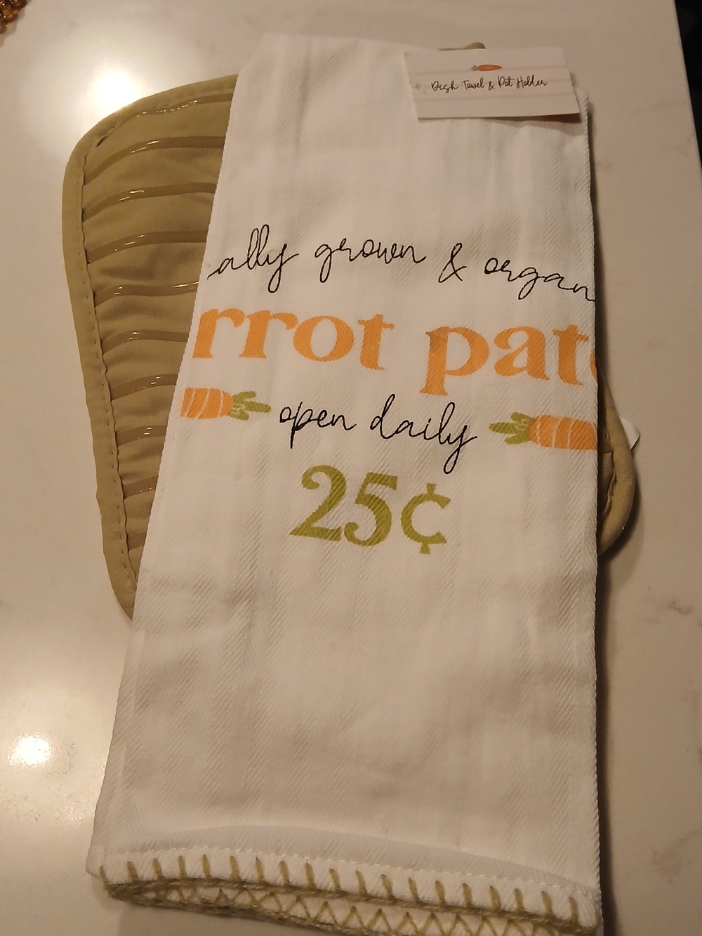 Carrots Kitchen Dish Towel & Pot Holder Set - Locally Grown & Organic - NWT